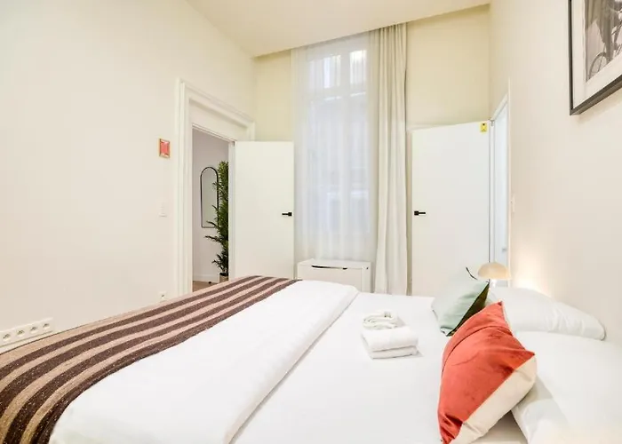 Hotel The Ghentian By Domani